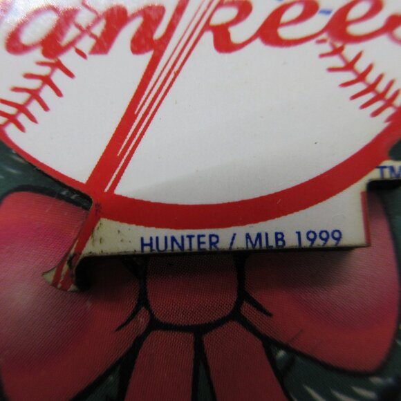 New York Yankees NNY MLB 3D Wood Christmas Wreath Ornament Hunter 1999 Gift Box - Picture 4 of 12